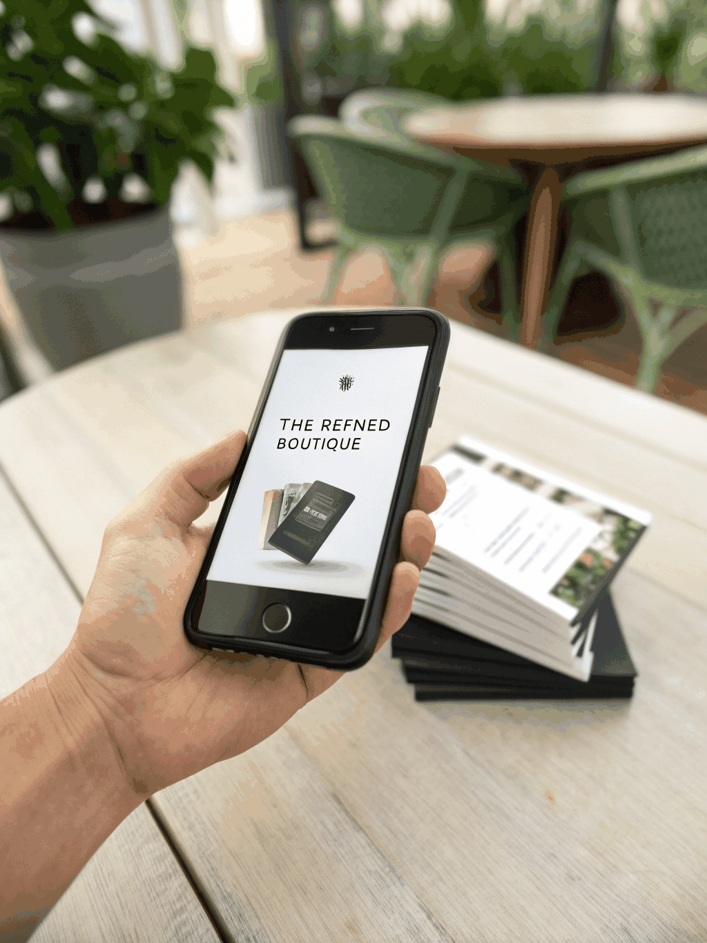 Custom website layout on smartphone screen